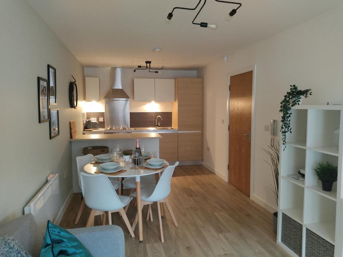 Fantastic Centrally Located 1 Bed Apartment